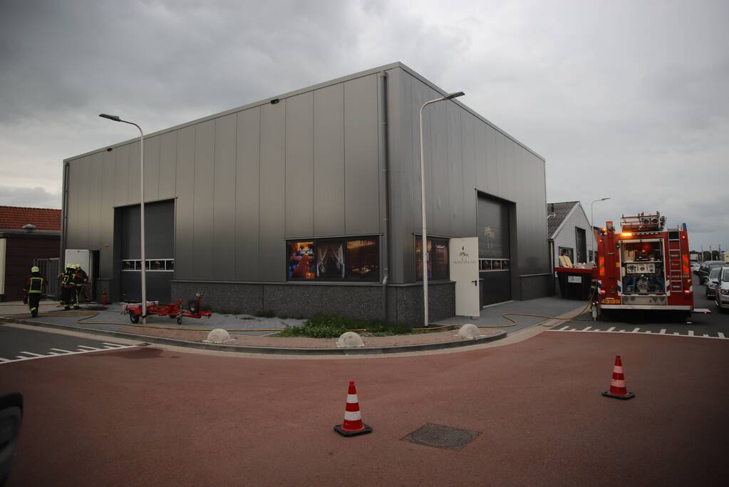 Oververhitting van luchtpomp zorgt voor kleine brand in bedrijfspand