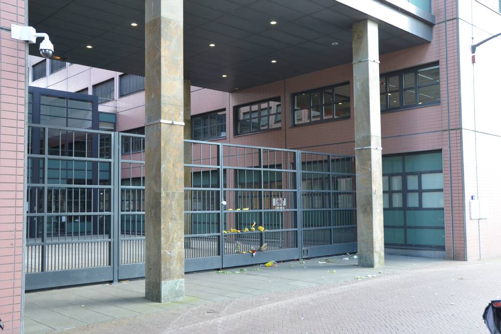 Bananen neergelegd bij Rechtbank Noord-Nederland