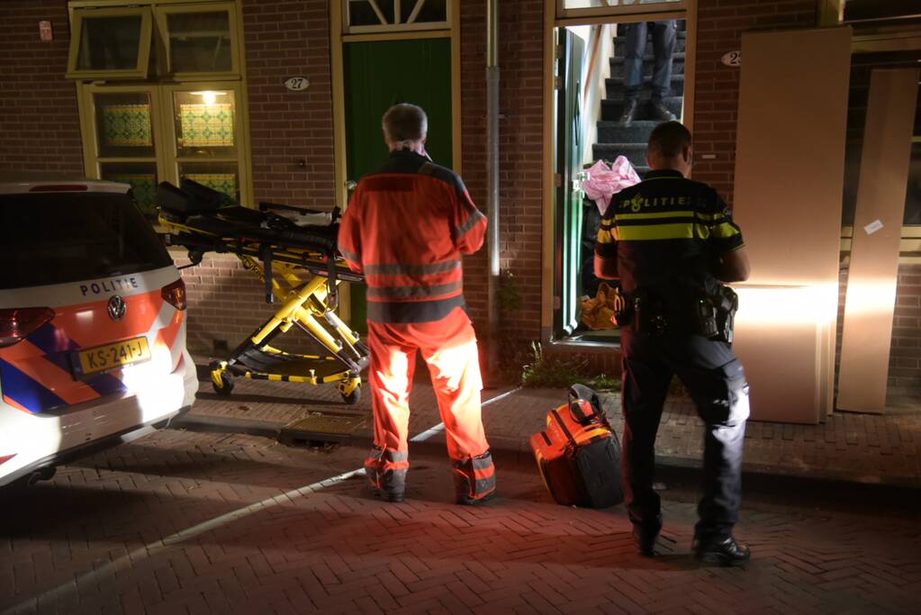 Zwaargewonde bij steekpartij in woning