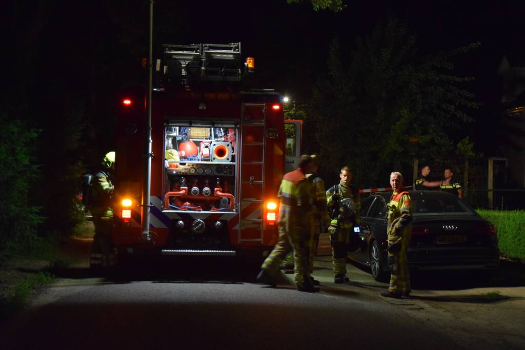 Aanslag op woning, politie start groot onderzoek