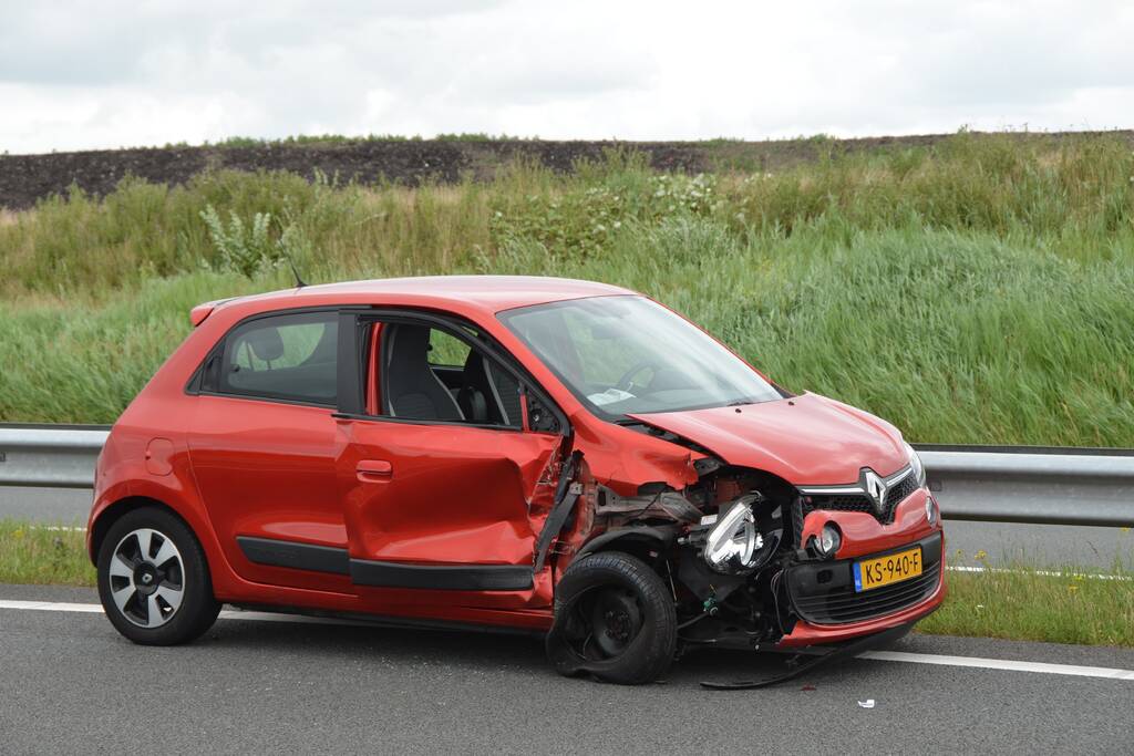 Politiewagen betrokken bij aanrijding op snelweg