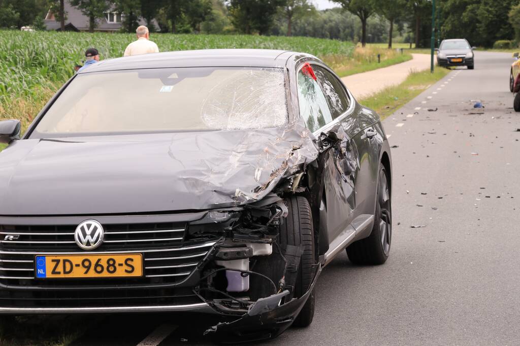 Gewonde en forse schade bij ongeval