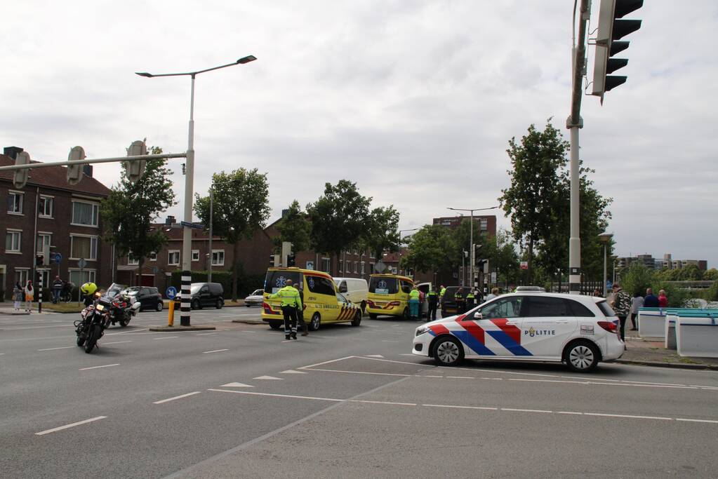 Aanrijding tussen bakfiets en auto