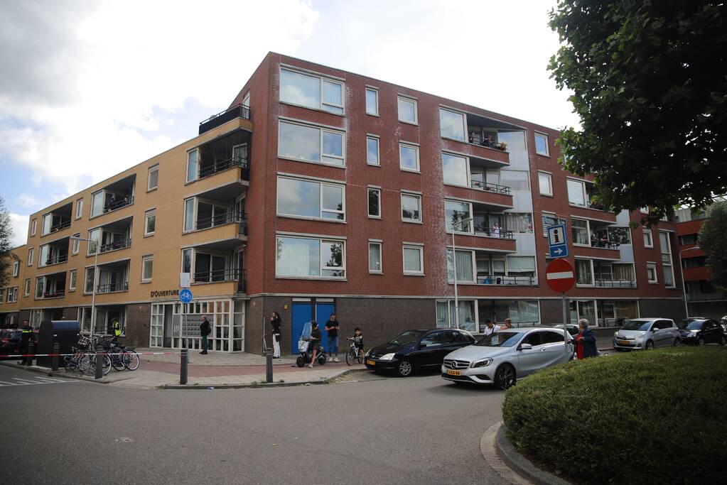 Traumahelikopter ingezet voor incident in flatwoning