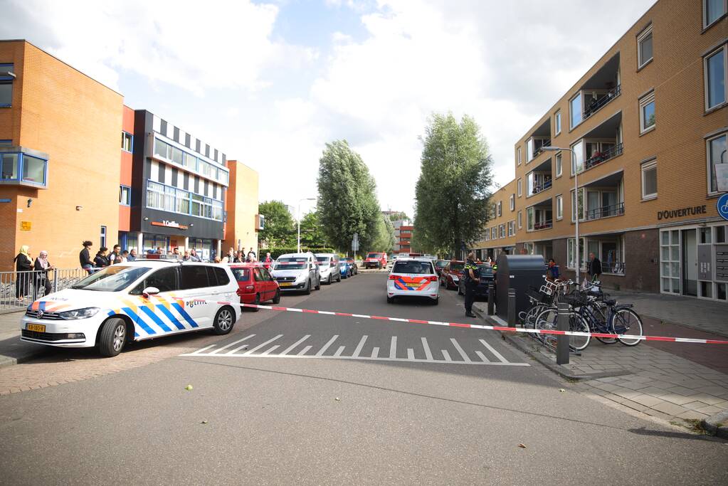 Traumahelikopter ingezet voor incident in flatwoning