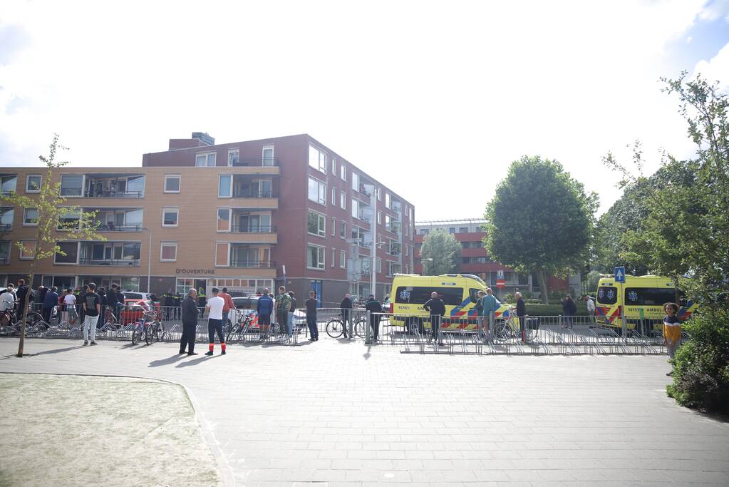 Traumahelikopter ingezet voor incident in flatwoning