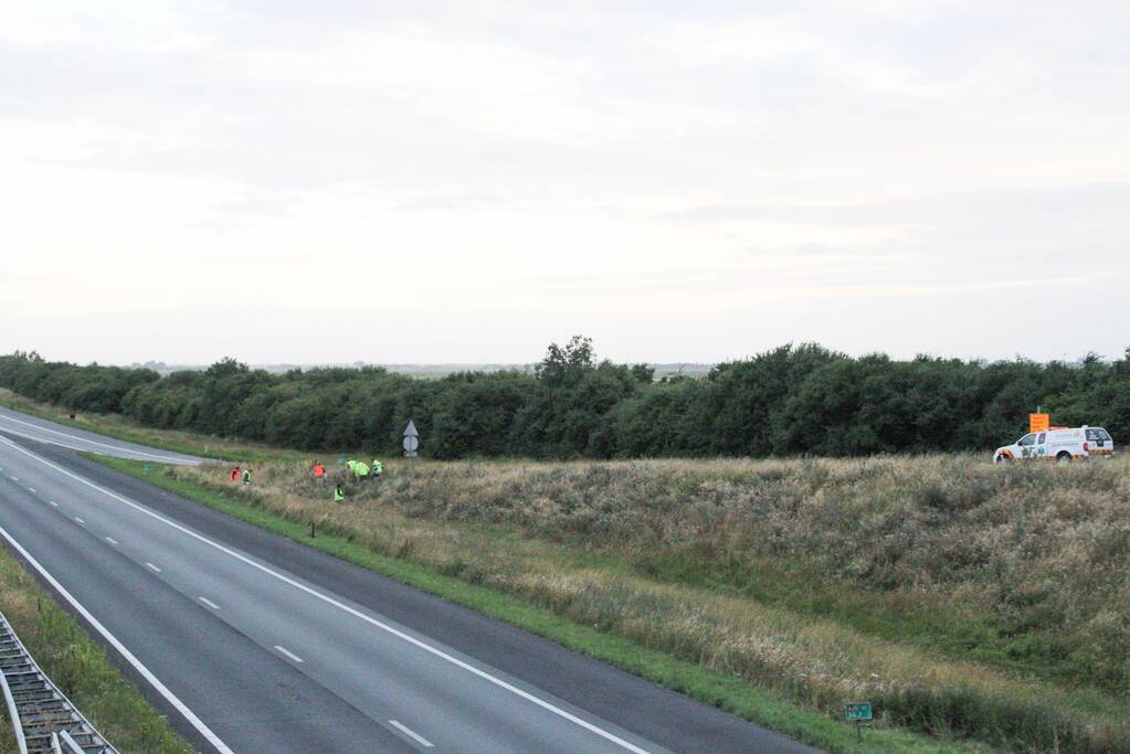Grote zoekactie naar onder auto vandaan gevallen kitten