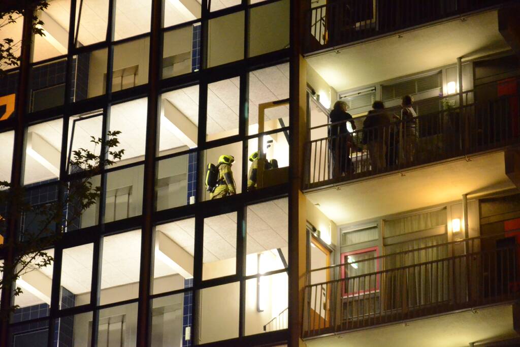 Zwaargewonde bij brand op zesde verdieping