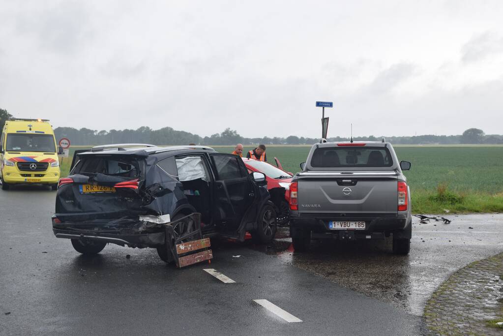 Vijf voertuigen betrokken bij ongeval