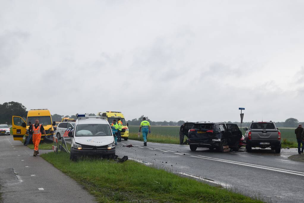 Vijf voertuigen betrokken bij ongeval