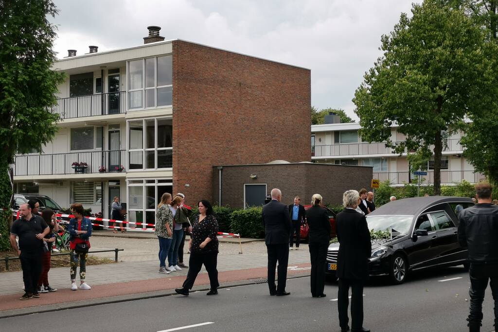 Erehaag voor overleden Shelley (22)