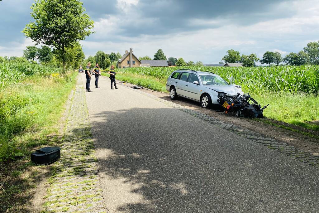 Motorrijder zwaargewond na ongeval