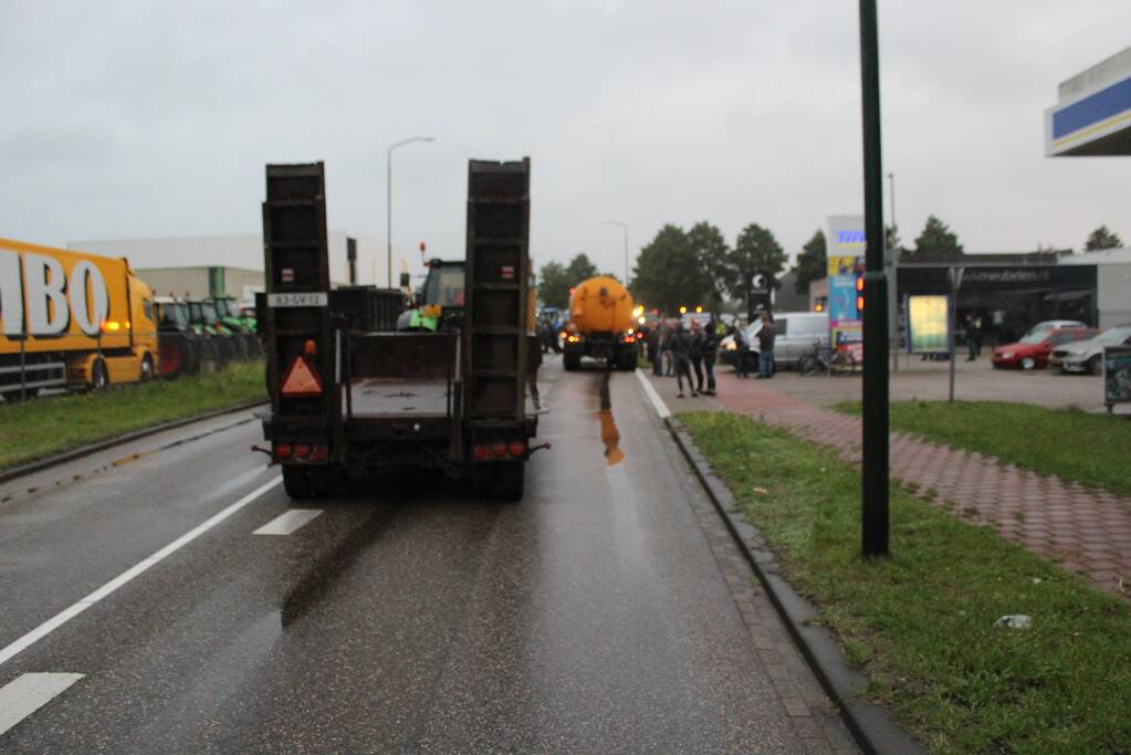 Boerenprotest bij Jumbo distributiecentrum