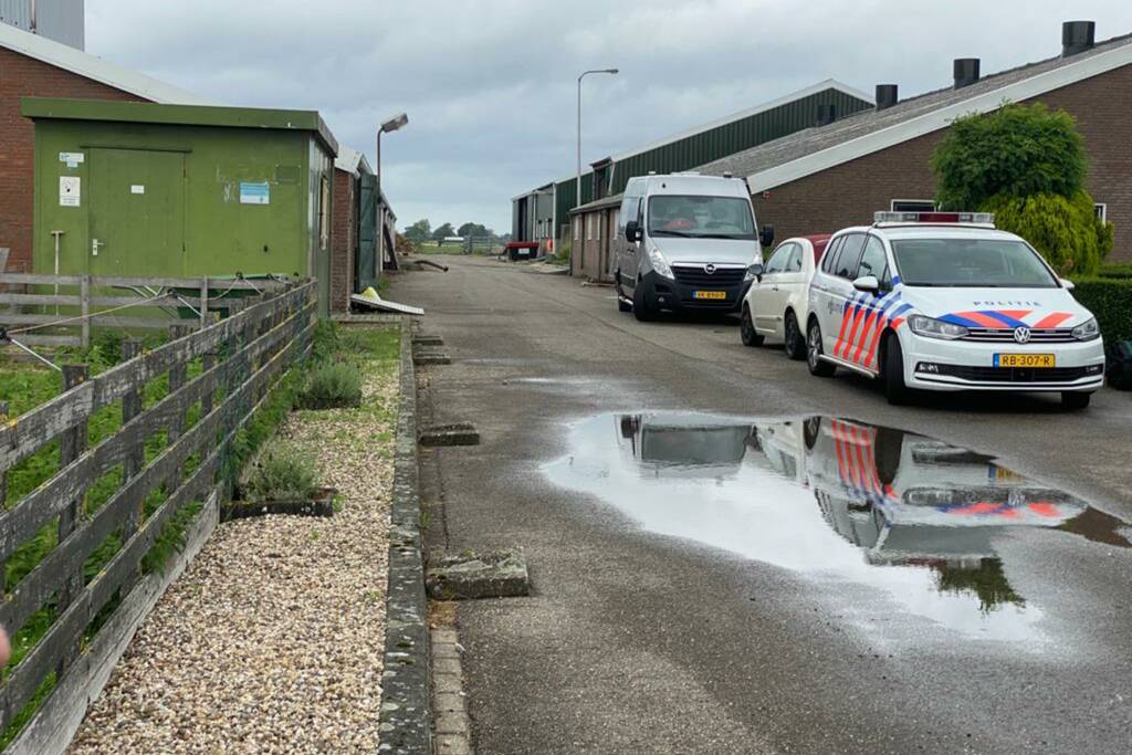 Man zwaargewond in woning