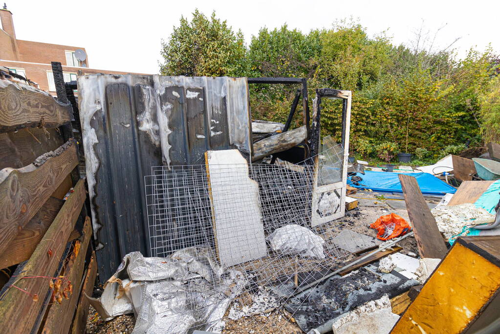 Uitslaande brand in schuur