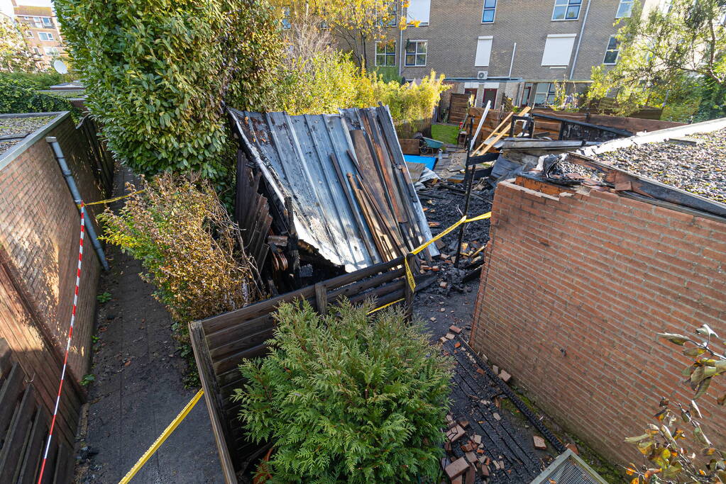 Uitslaande brand in schuur