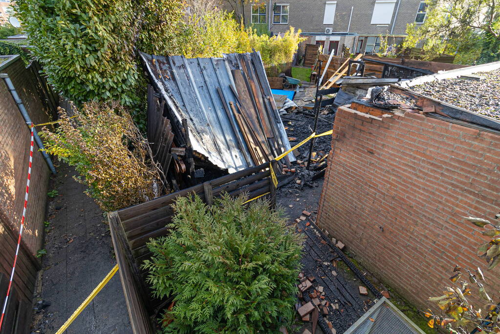 Uitslaande brand in schuur