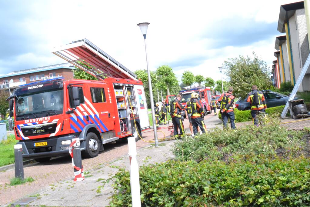 Flinke rookontwikkeling na kortsluiting in droger