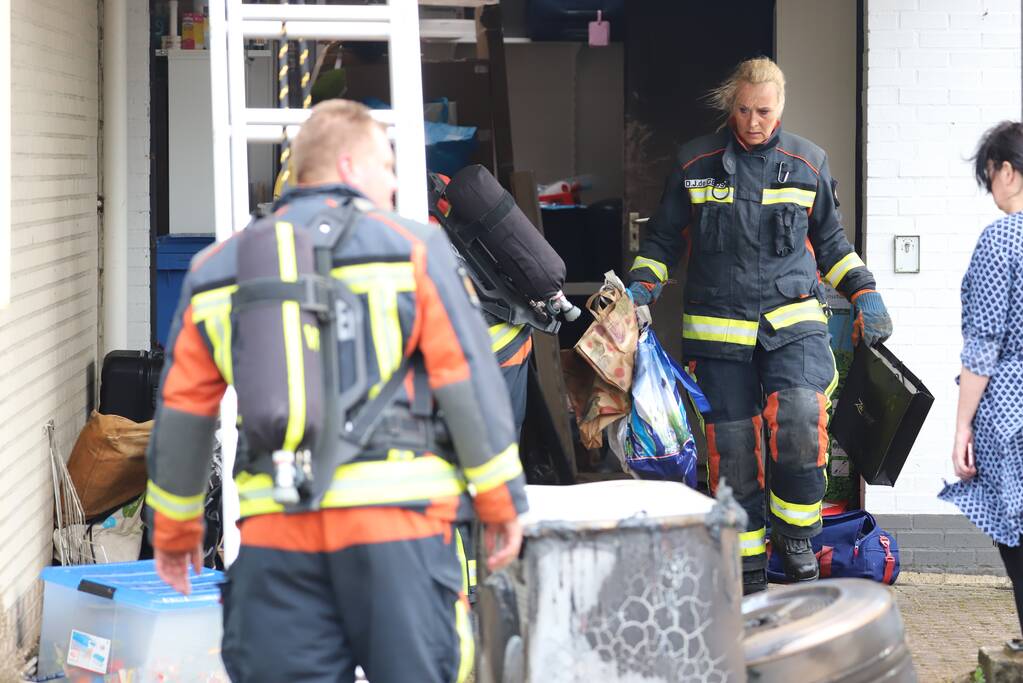 Flinke rookontwikkeling na kortsluiting in droger