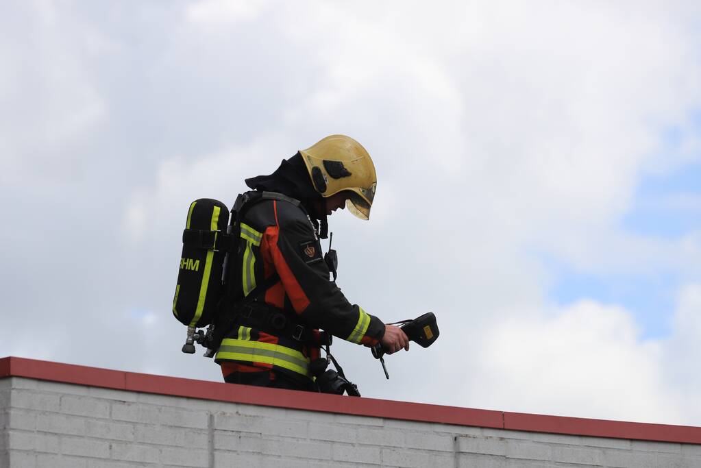 Flinke rookontwikkeling na kortsluiting in droger