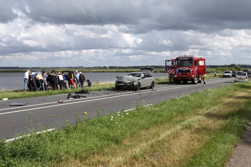 Gewonden bij frontale aanrijding