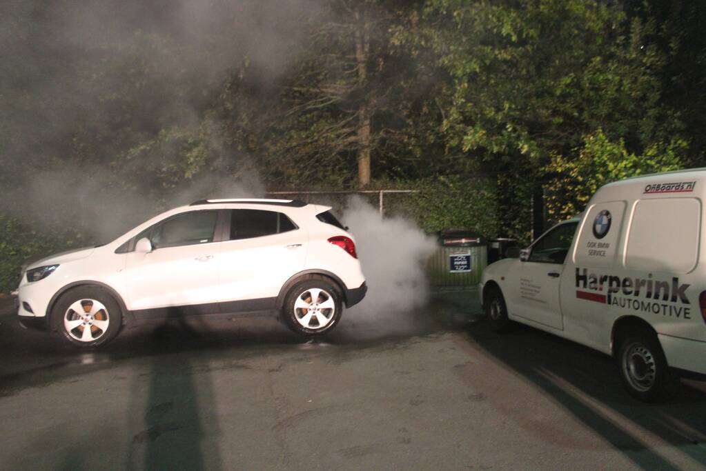 Autobrand blijkt brand in ondergrondse container