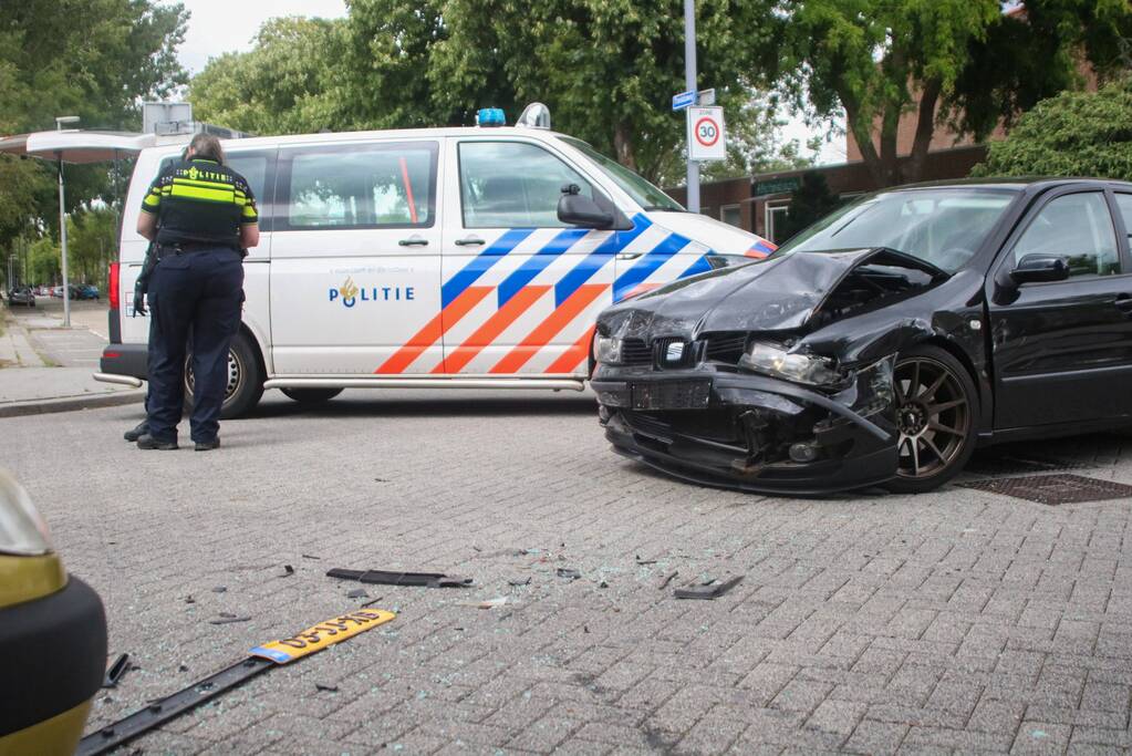 Forse schade bij botsing op kruising