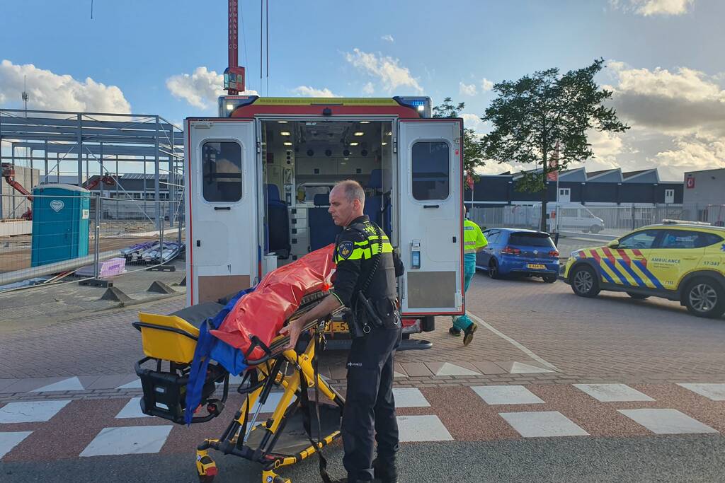 Motorrijder en passagier gewond na aanrijding