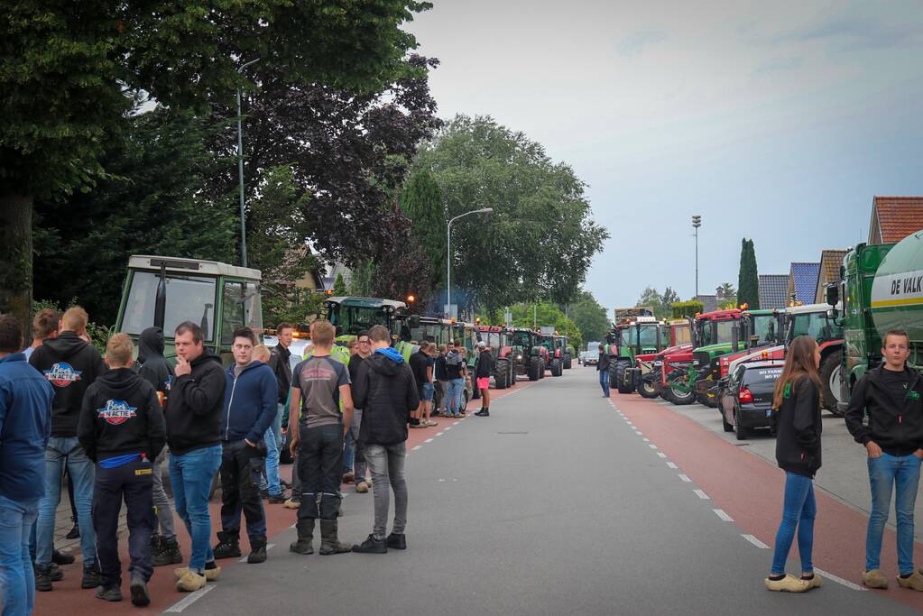 Heel veel boeren onderweg om aangifte te doen tegen Carola Schouten