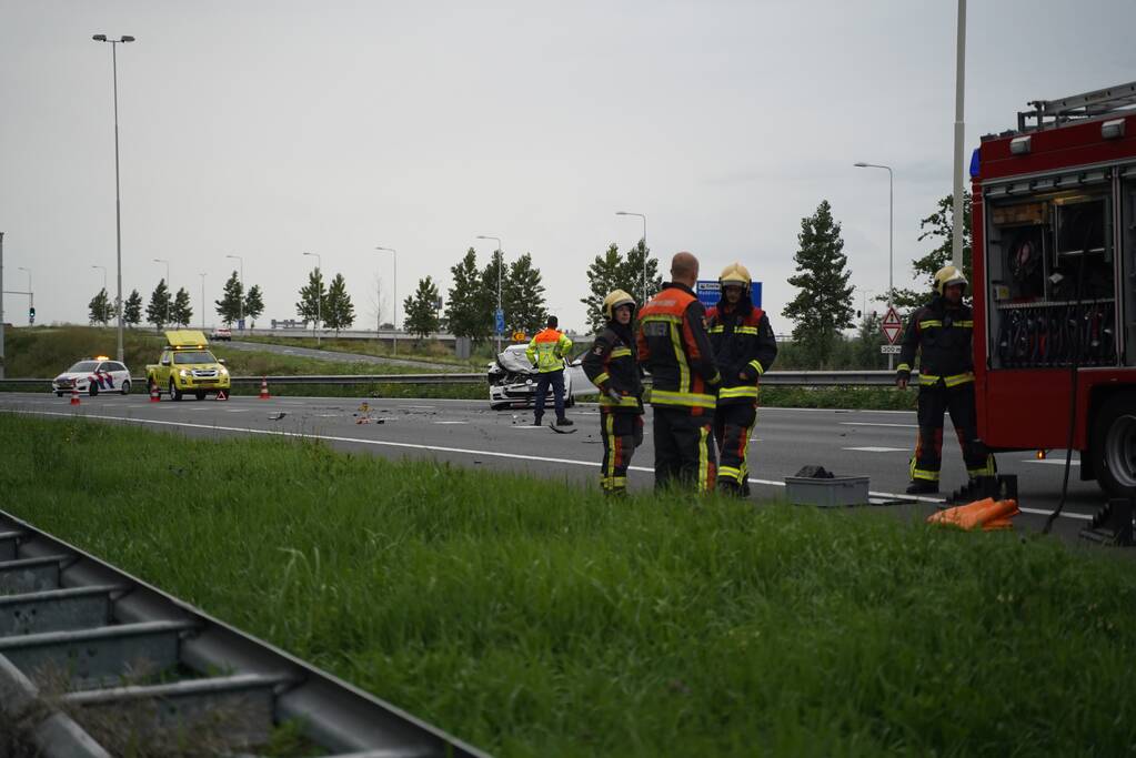 Snelweg afgesloten na ongeval