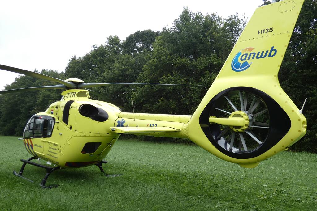 Traumahelikopter landt voor gewonde bij sauna