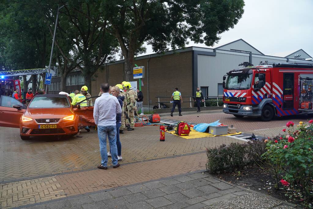 Man overleden bij zeer ernstig verkeersongeval