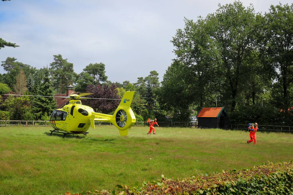 Traumahelikopter landt voor incident in klimbos