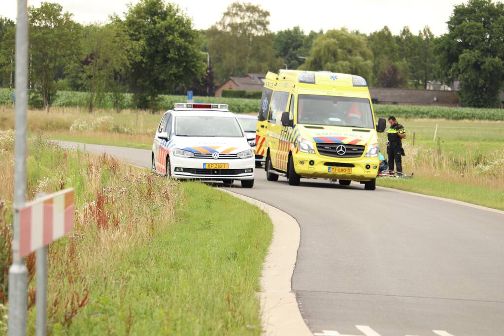 Gewonde wielrenner aangetroffen in de berm