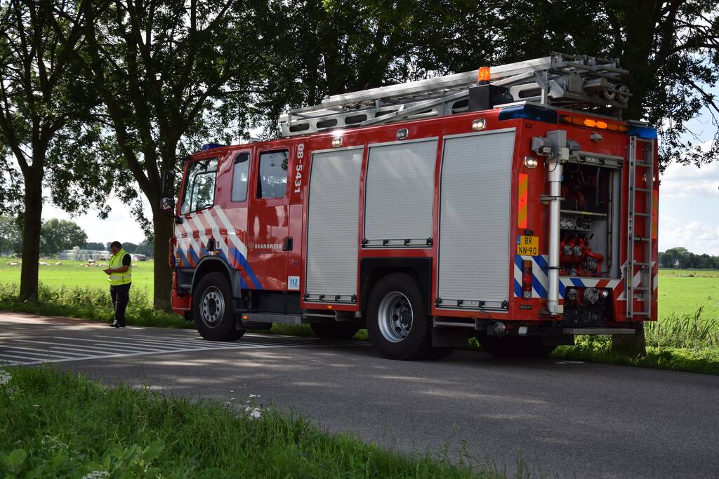 Auto belandt in sloot na ongeval