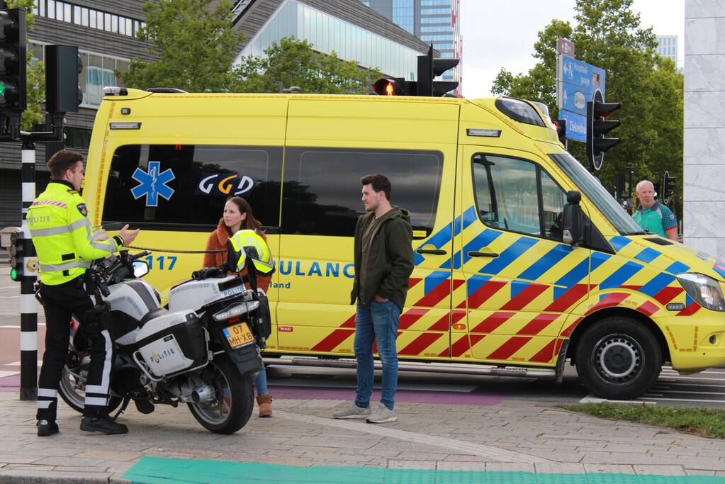 Voetganger gewond na aanrijding