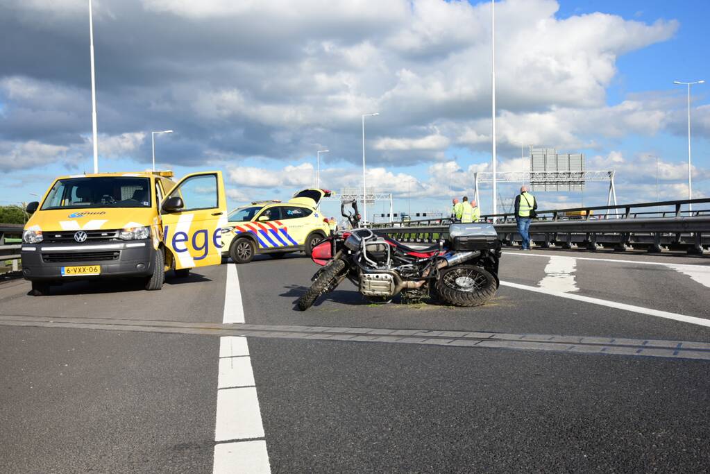 Motorrijder zwaargewond na ongeval