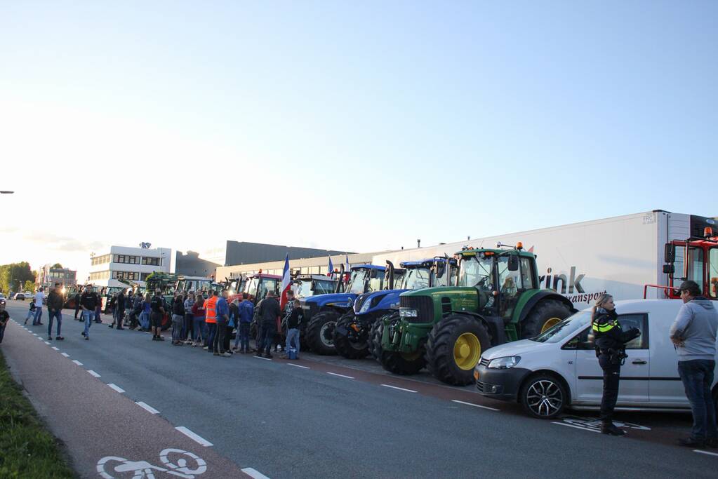 Boeren blokkeren distributiecentrum Boni