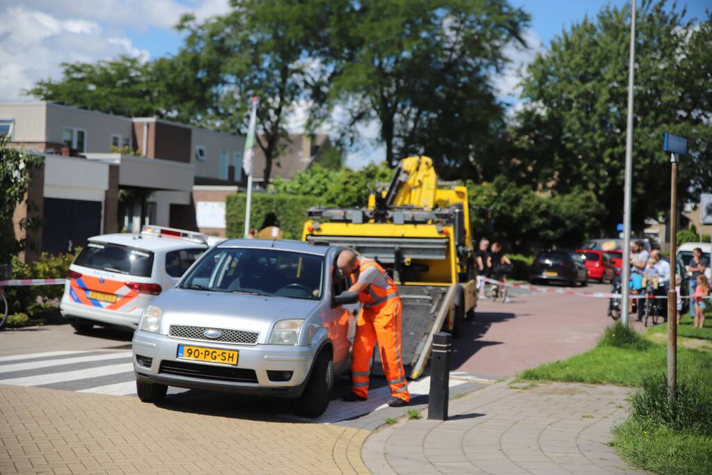 Gewonde nadat auto op de kant beland