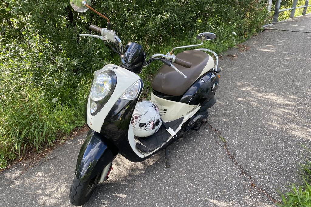 Scooterrijder ernstig gewond bij verkeersongeval