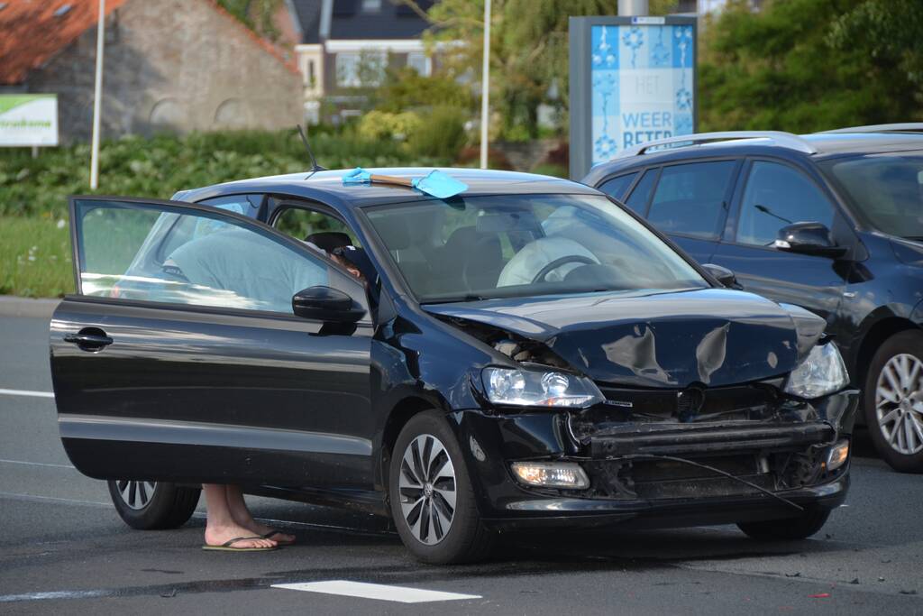 Veel schade bij kop-staartbotsing