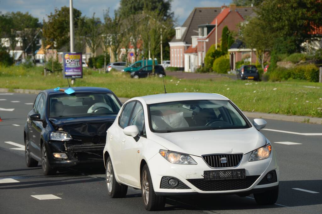 Veel schade bij kop-staartbotsing