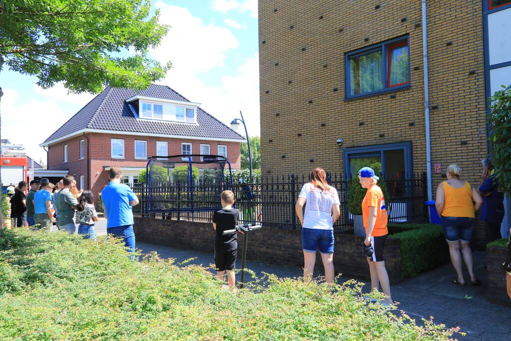 Veel bekijks bij brand in woning