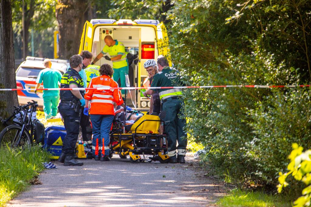 Fietser zwaargewond na ongeval op fietspad