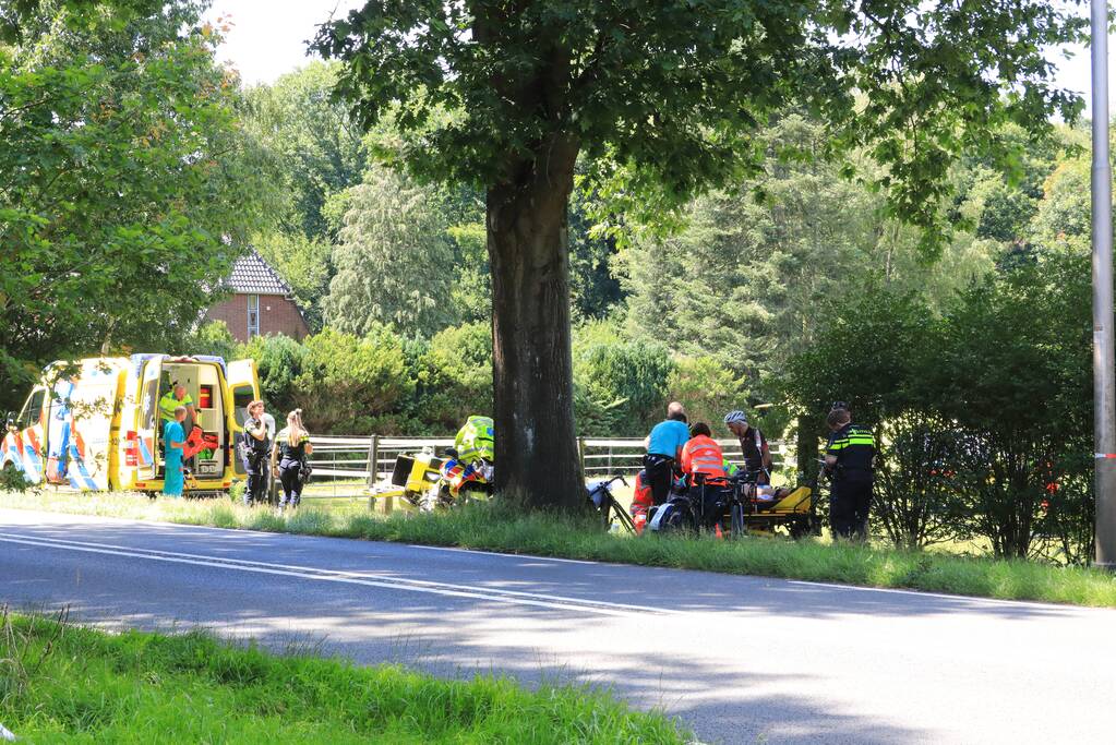 Fietser zwaargewond na ongeval op fietspad