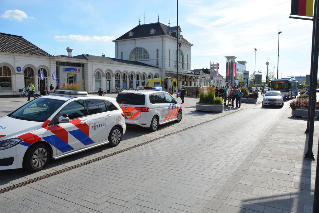 Fietsster gewond na botsing met auto