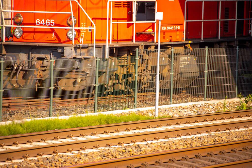 Goederentrein van spoor gelopen