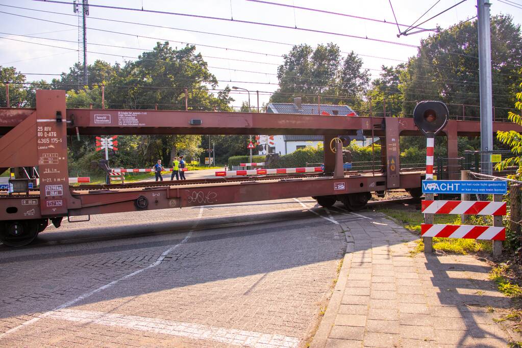 Goederentrein van spoor gelopen