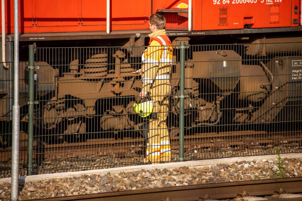 Goederentrein van spoor gelopen