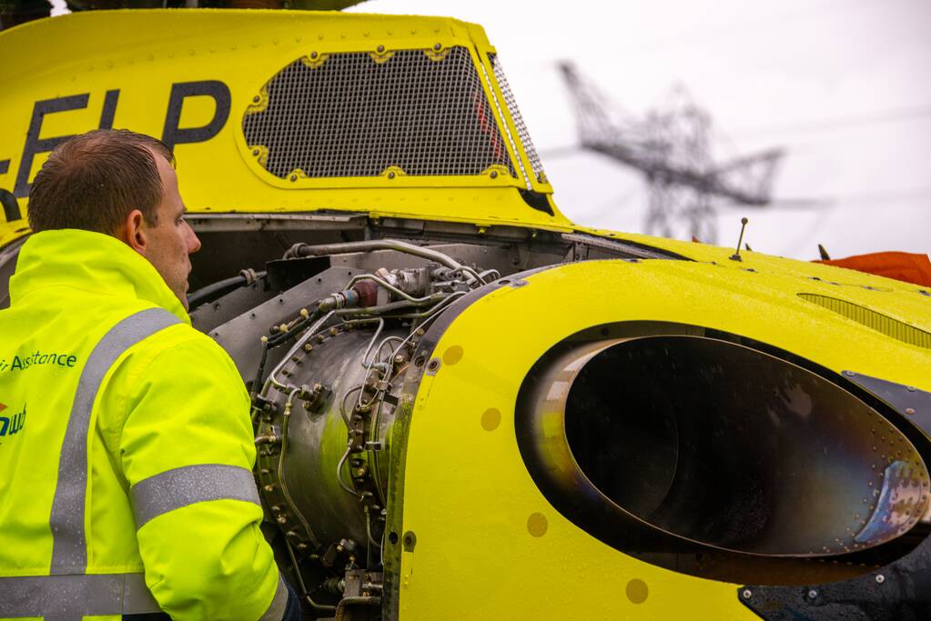 Traumahelikopter strandt naast A1